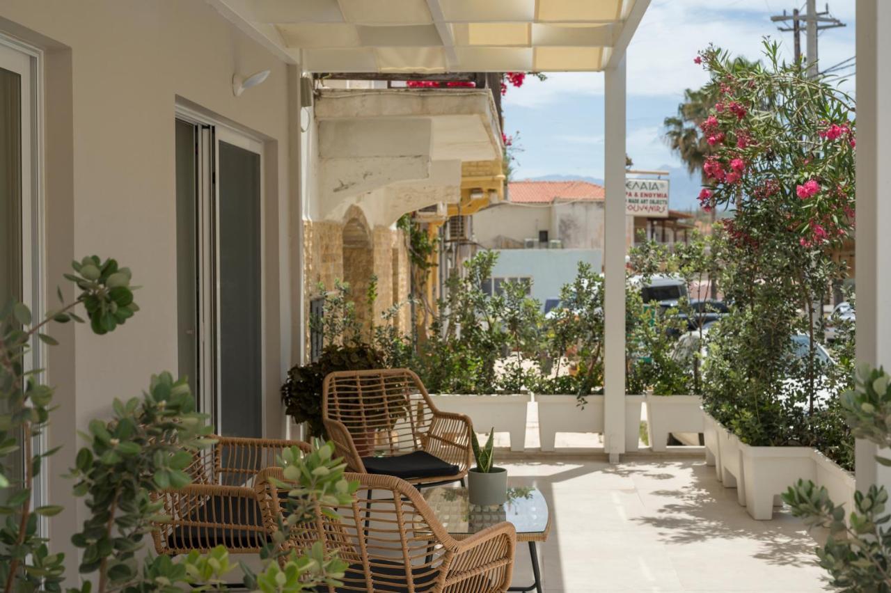 Kolymbari Sea Front Cozy Apartments Buitenkant foto